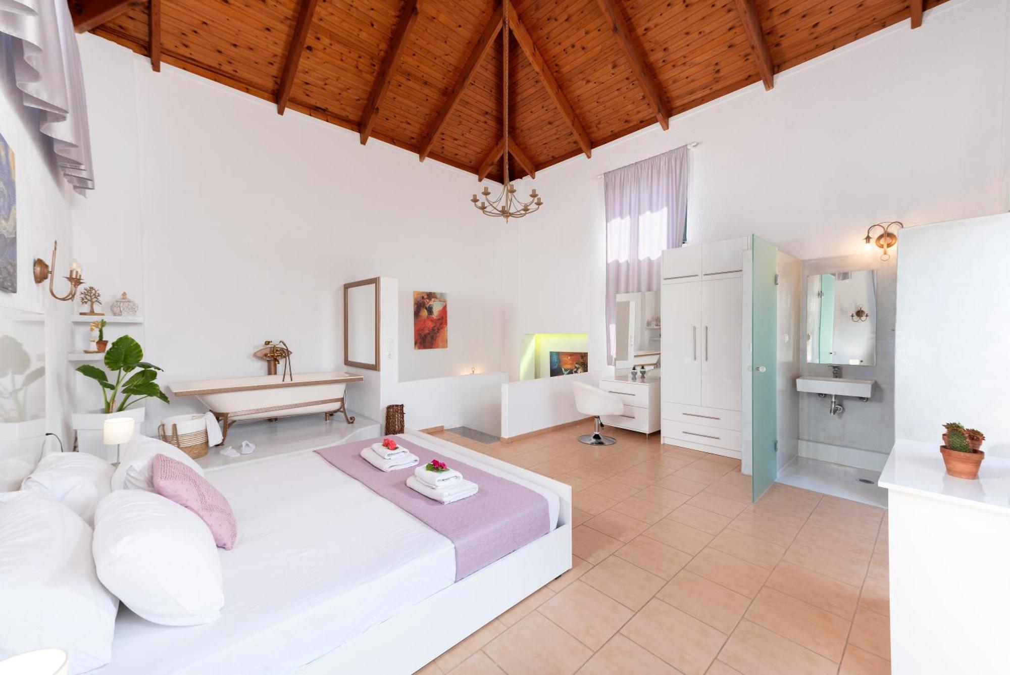 Coastal Dream Beachview Jacuzzi& Sauna Amoudara  外观 照片